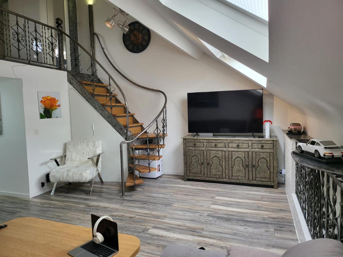 Ferienwohnung Duplex Elegant Situe A 1Min De La Gare Du Nord Brüssel Exterior foto